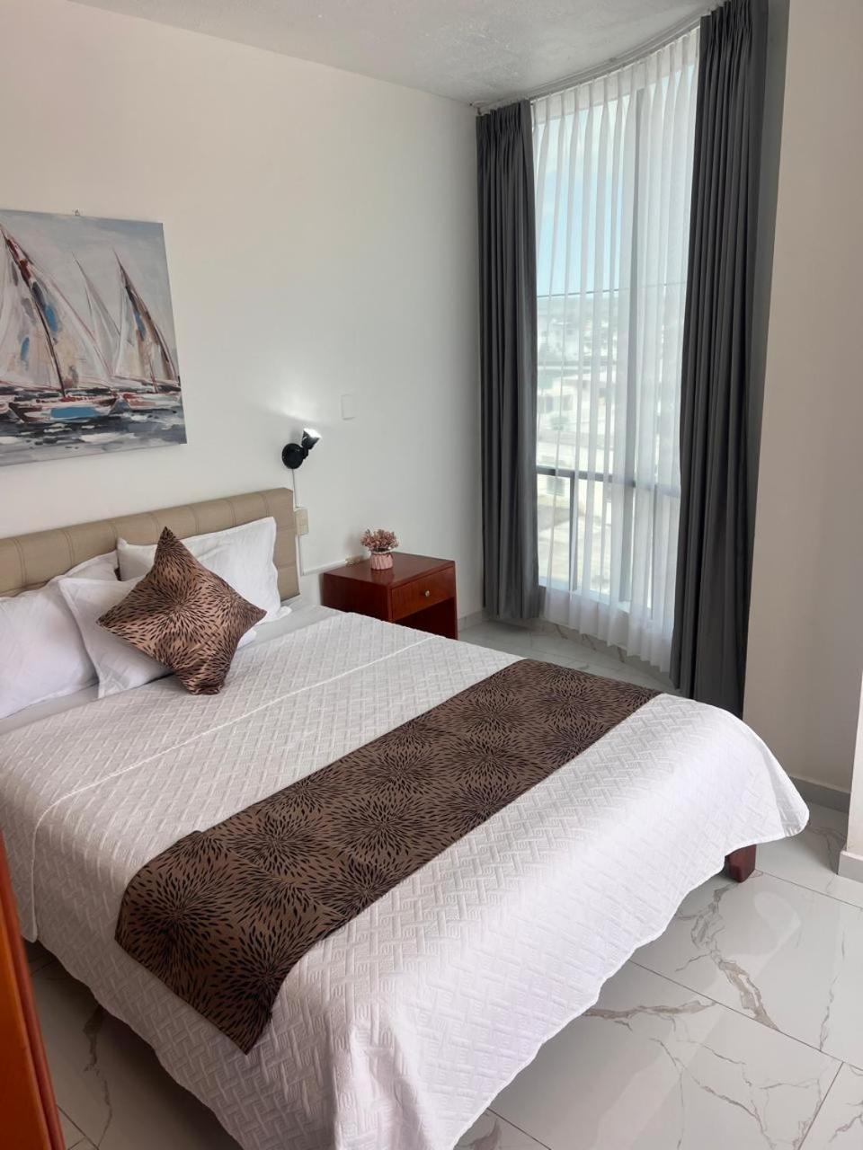 Hostal Carliza Puerto Ayora  Buitenkant foto